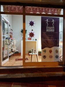 Local de ADAB en el barrio de Montferran de Blanes, donde se expusieron mandalas en 2020